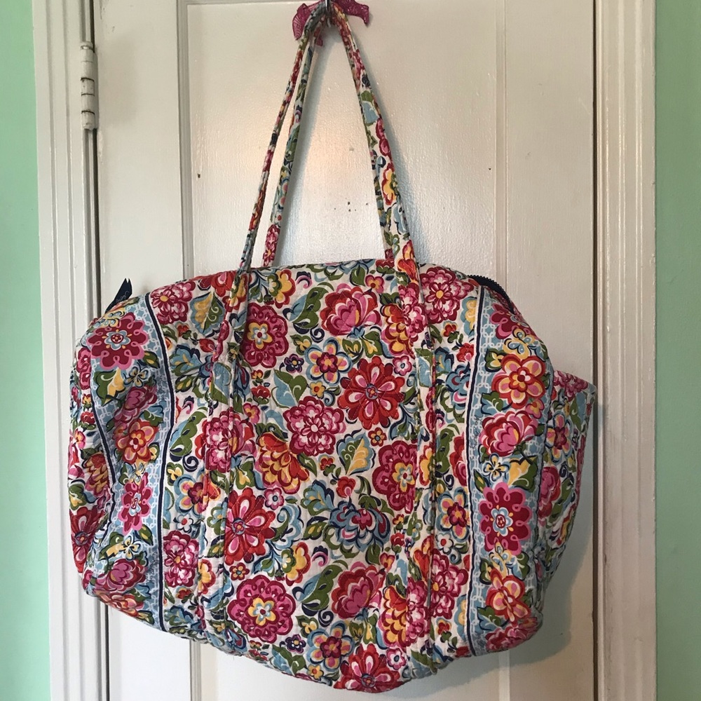 Vera Bradley travel bag